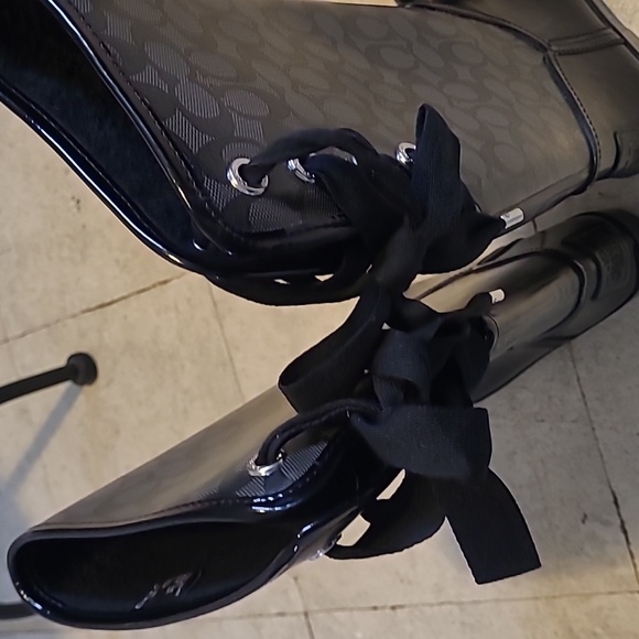 Coach Boots - Picture 5 of 5